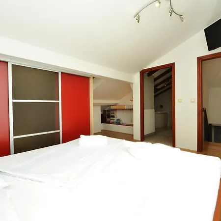 Barbora Apartamento *